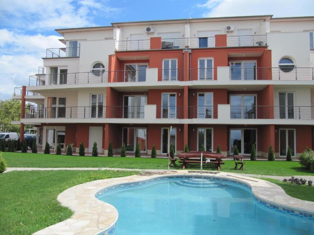 Goldenbeach Deluxe Apartment Siófok Kültér fotó